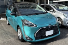 レンタカー画像